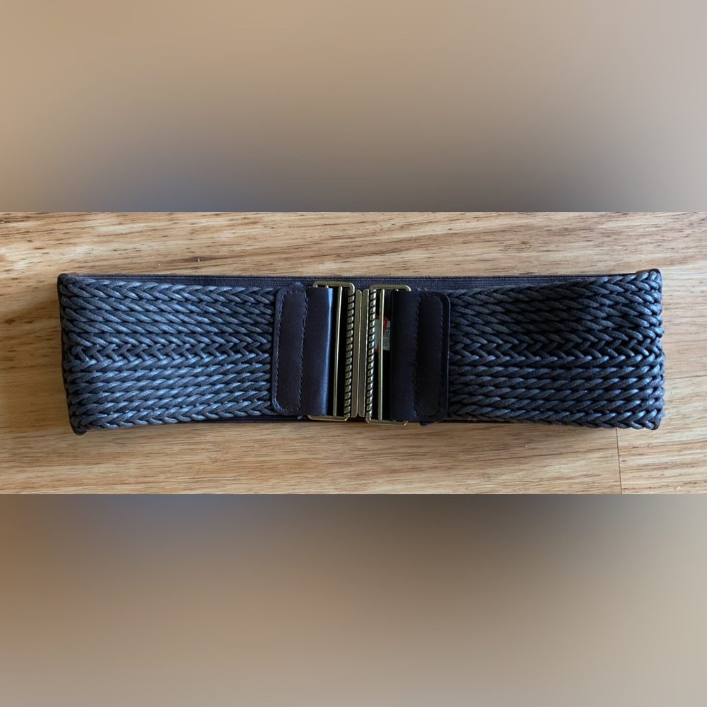 Guess brown elastic wide belt NWT gold tone buckle detail small medium DEFECT
